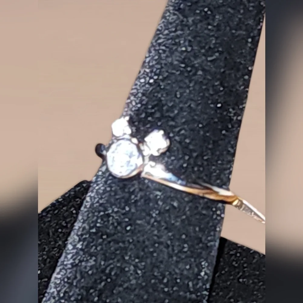 Bezel Set NWT Mouse Ring in 925 Sterling Silver